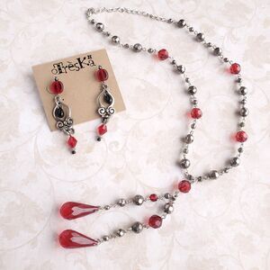 Red & Silvertone Necklace Earrings Beaded Mixed Set Unbranded & Treska Pieces